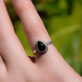 Bague en Onyx noir goutte ornée