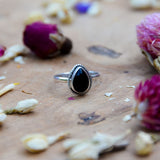 Bague en Onyx noir goutte ornée