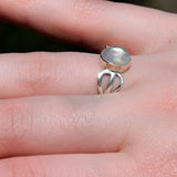 Bague en Pierre de lune ovale