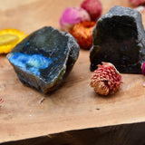 Labradorite brute polis sur une face